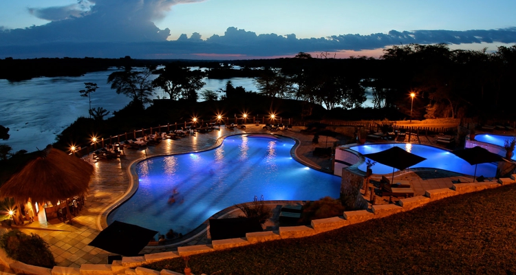 Family suite lodge near Murchison Falls